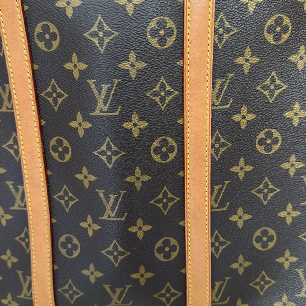 Louis Vuitton Luxury Brown Monogram Luggage Bag in Excellent Condition